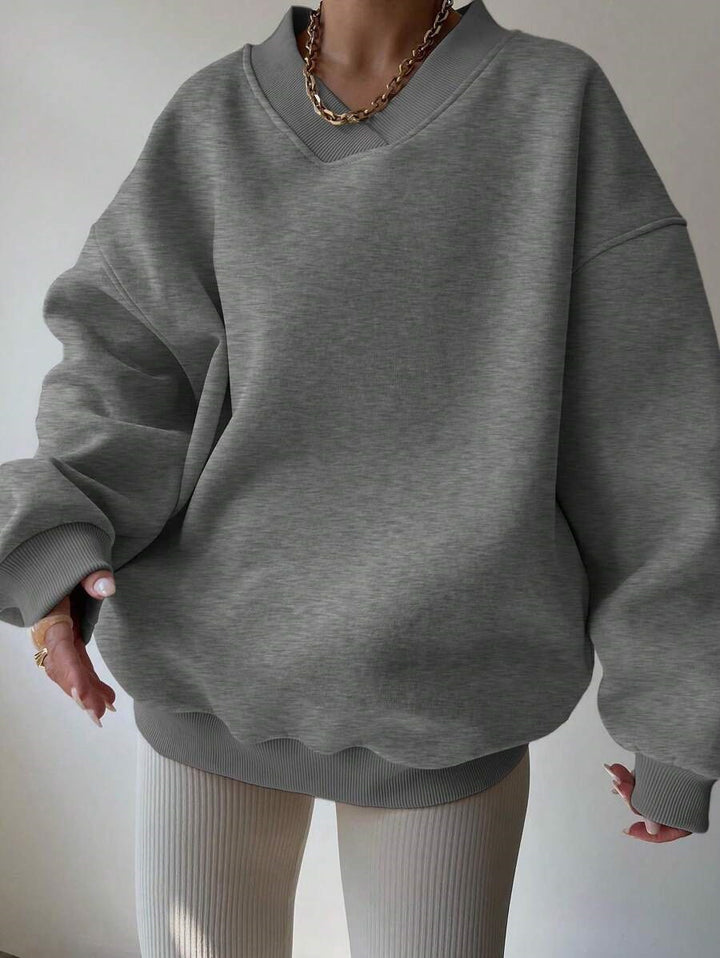 Damer Oversized Sweatshirt med V-hals og brede manchetter Skjora