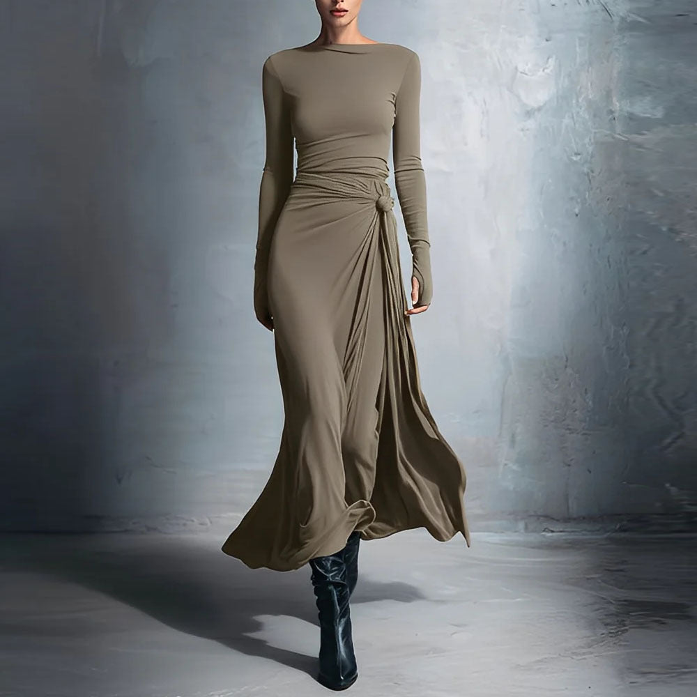 Damer elegant kveldskjole med langt arm og omslagsdesign Skjora