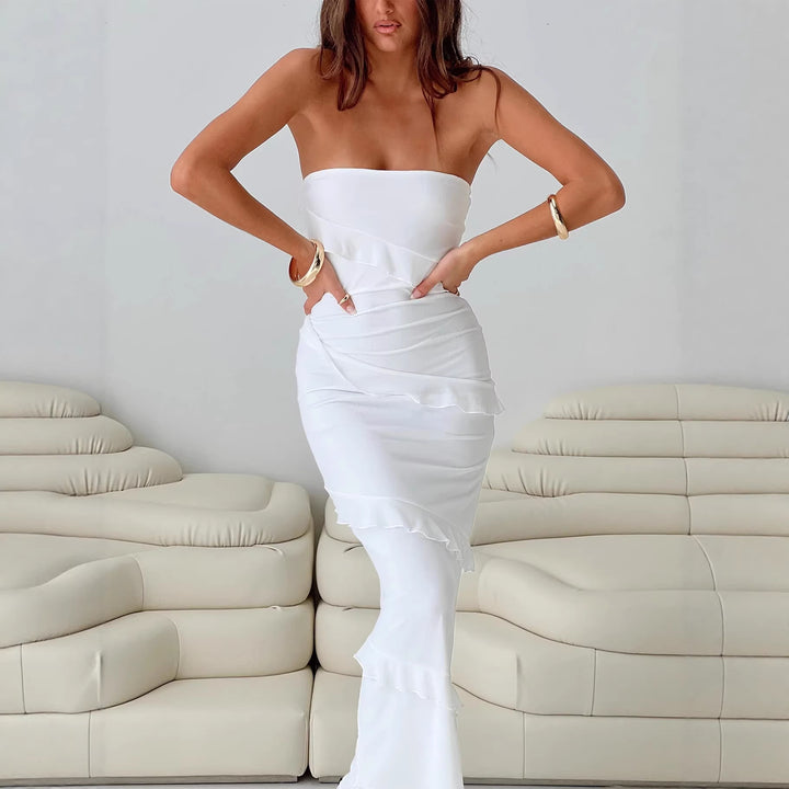 Damen Elegantes Maxi-Kleid mit Rüschendetails und schulterfreiem Design Skjora