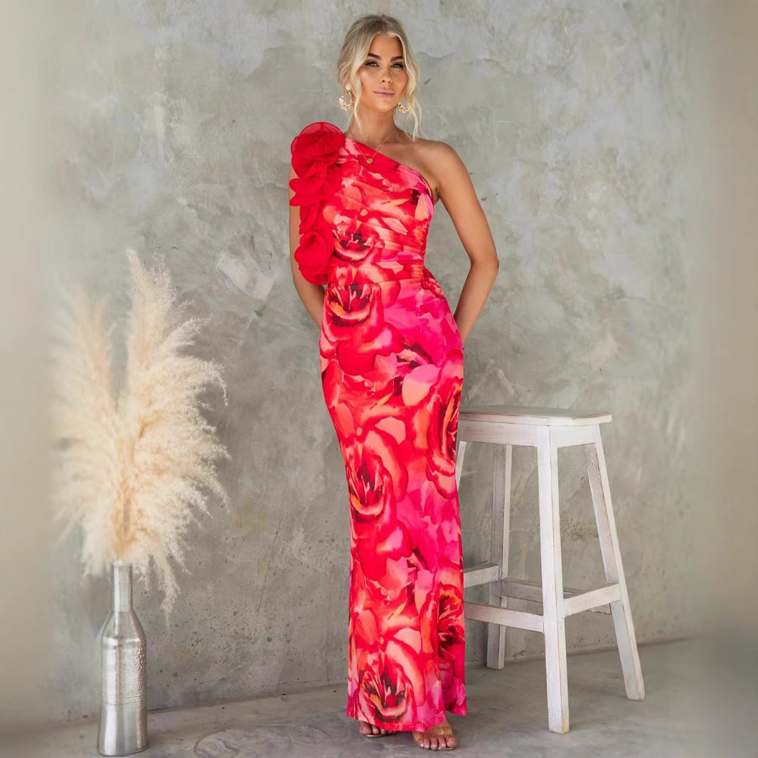 Kvinne Elegant Kveldskjole med Asymmetrisk Volangdesign og Slank Snitt