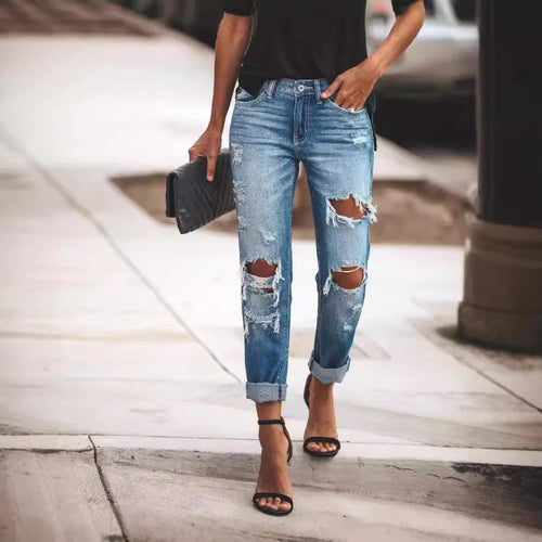 Dame Destroyed Boyfriend Jeans i en avslappet stil med høye rifter Skjora