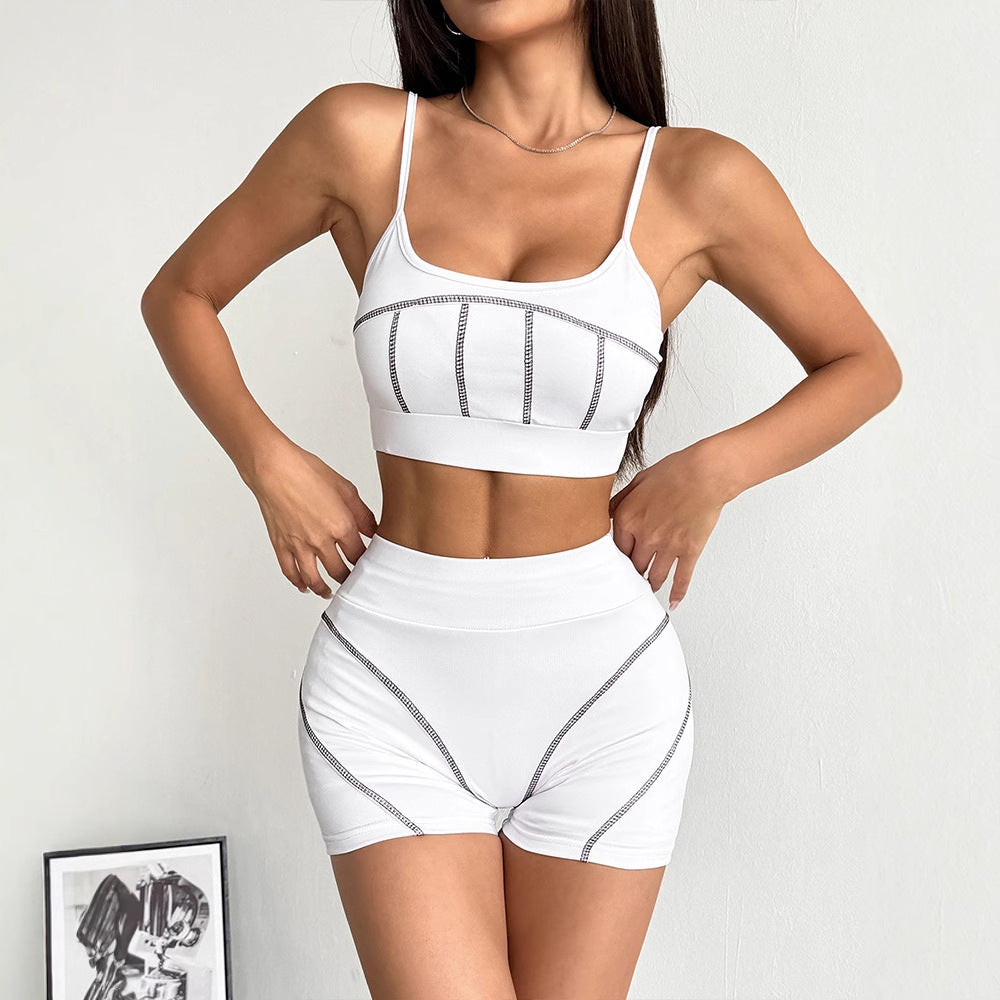 Dame Sporty sett med crop top og shorts Skjora