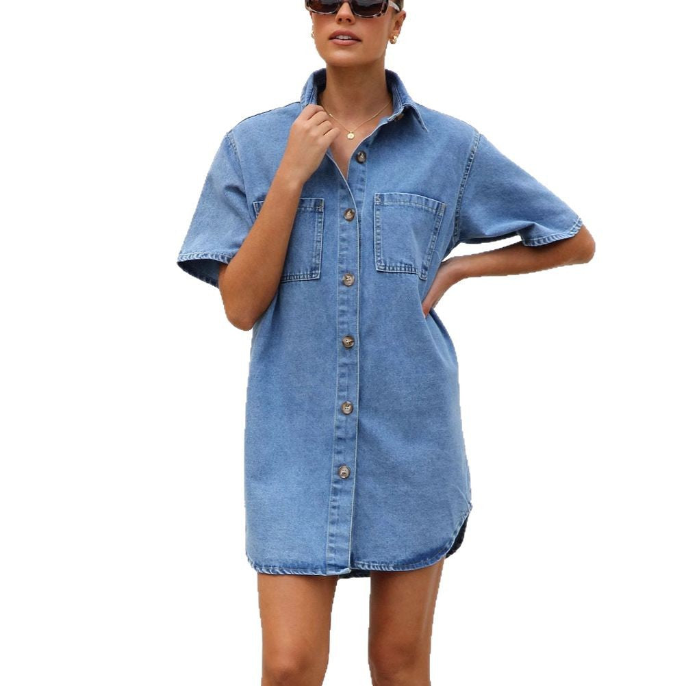 Kvinnes denim skjorte kjole med korte ermer og praktiske lommer