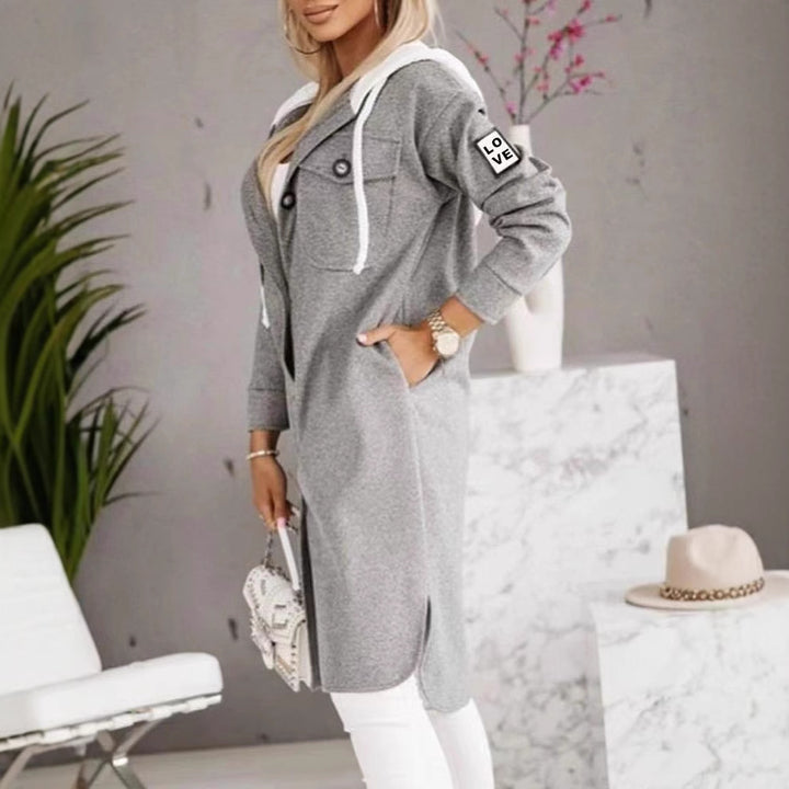 Dame Oversized Hoodie Jakke med Stilige Knappe Detaljer og Lommer Skjora
