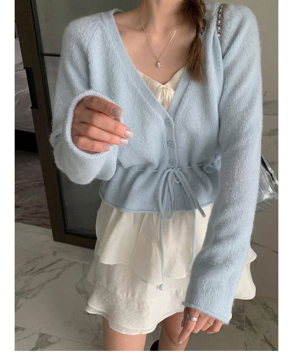 Kvinne cardigan med tilpasset design og knytbar belte Skjora