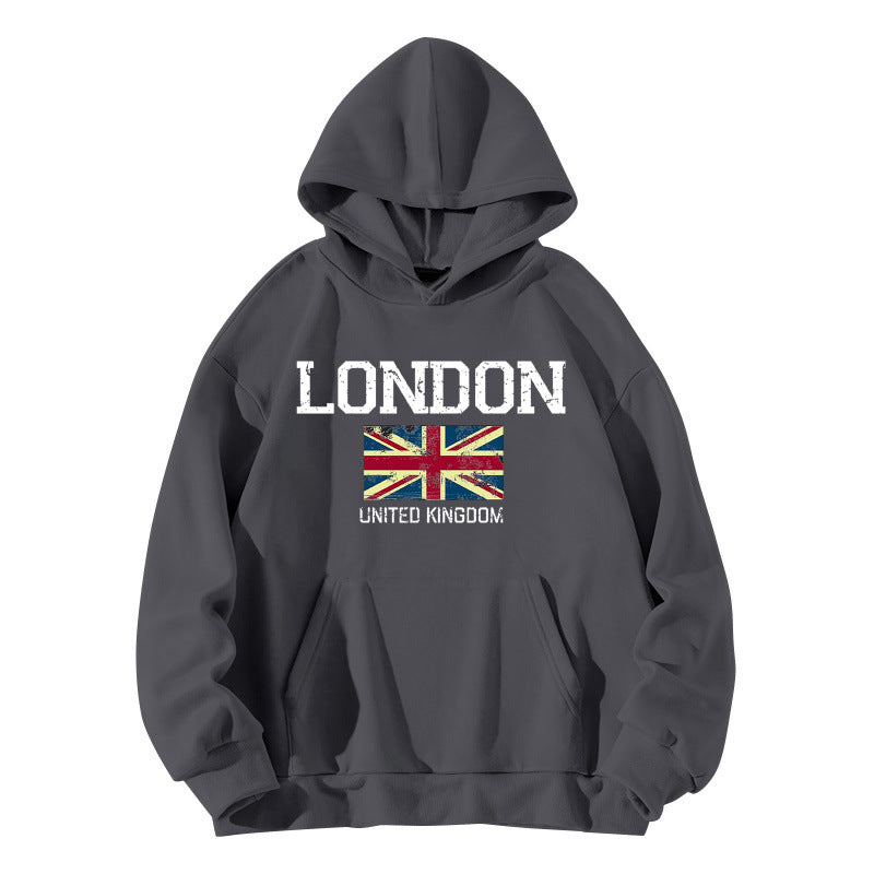 Damehoodie for kvinner i urban London stil med kengurulomme og komfortabel passform Skjora