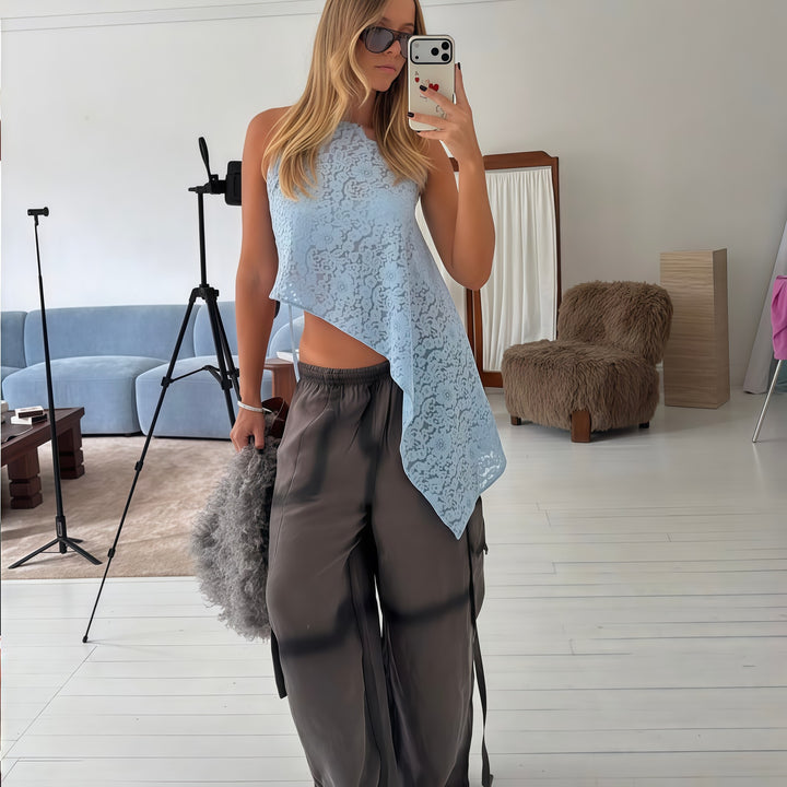 Damer Asymmetrisk Bluse i blonde med moderne snitt Skjora