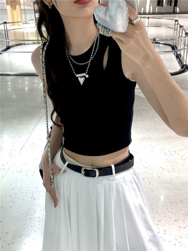 Dame crop top med elastisk midjebånd og asymmetrisk utringning Skjora