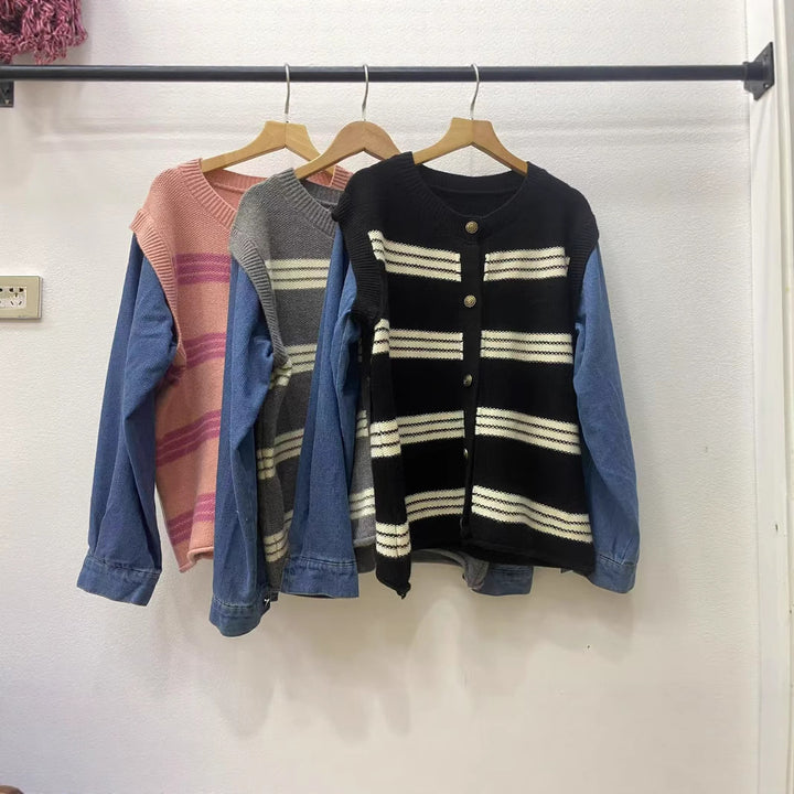 Kvinnelig Komfortabel Cardigan med Moderne Striper og Motetisk Knapplukking Skjora