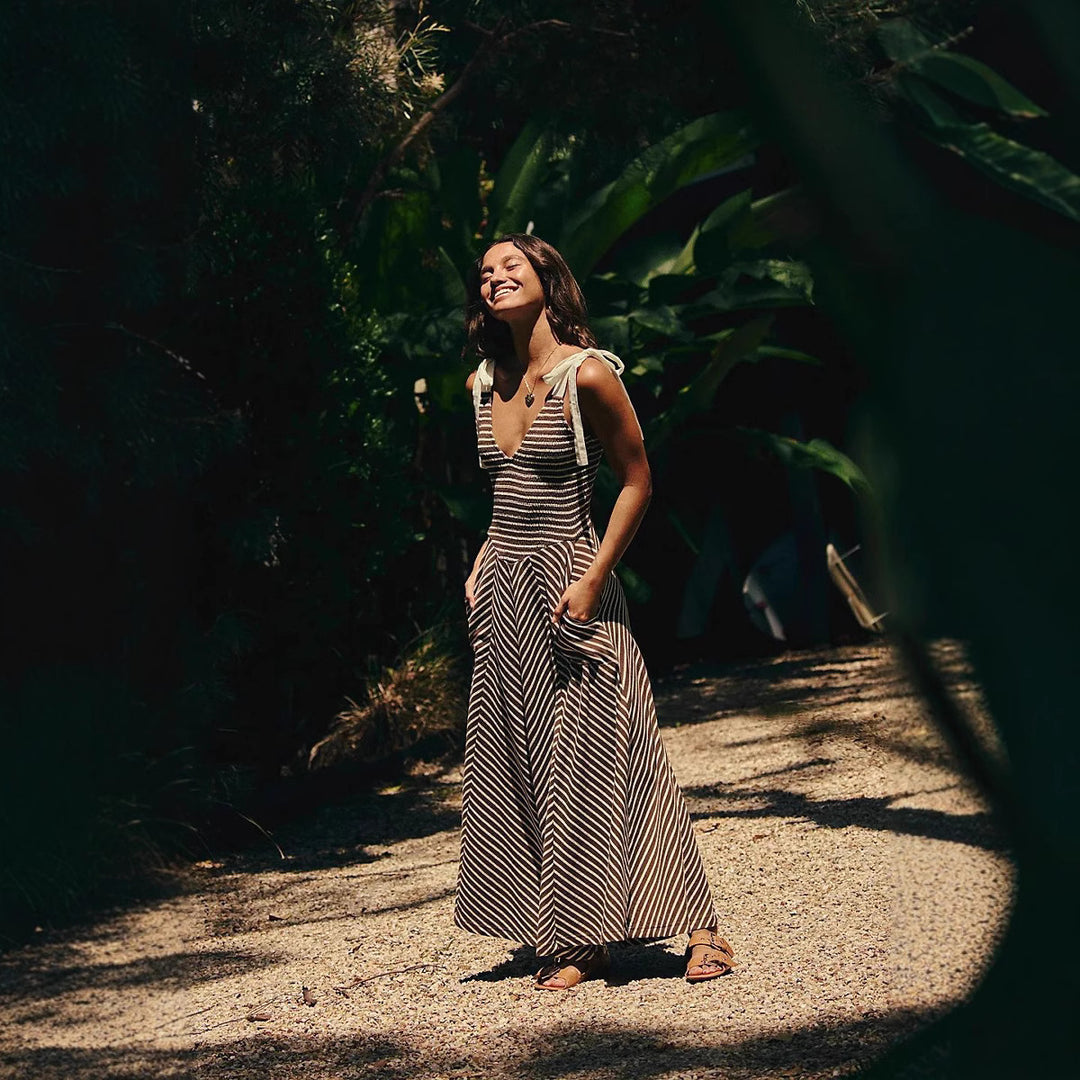 Damer Maxi Sommerkjole med lekne stropper og elegant V-hals
