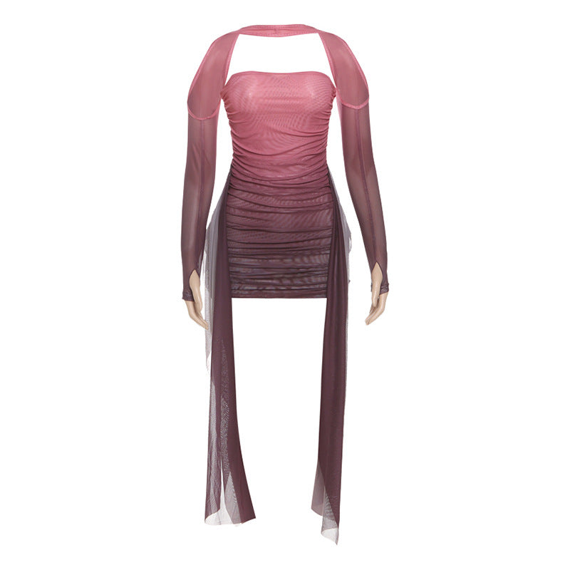 Damer Elegant Langerm kjole med raffinert draperingsdesign og transparente elementer Skjora