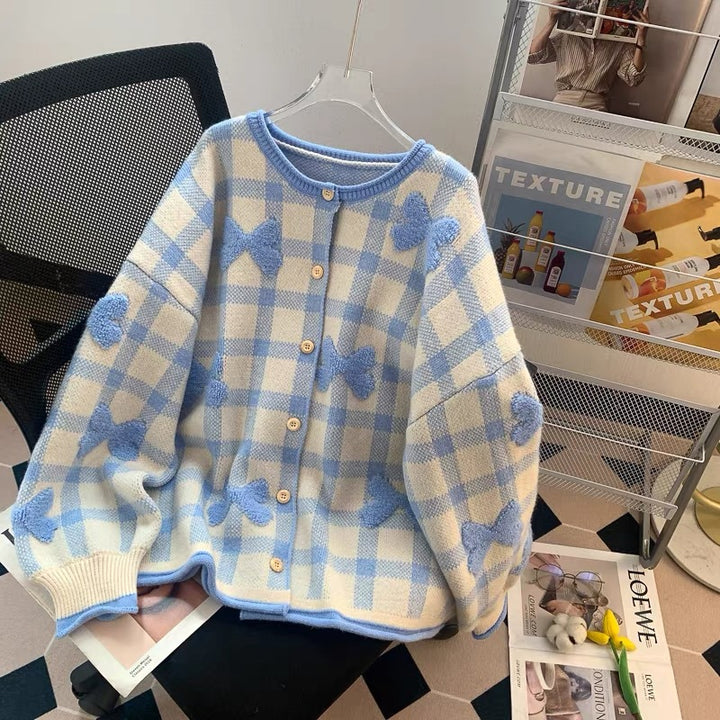Kvinne Oversized Cardigan med Rute Mønster og Hjerte Applikasjoner Skjora
