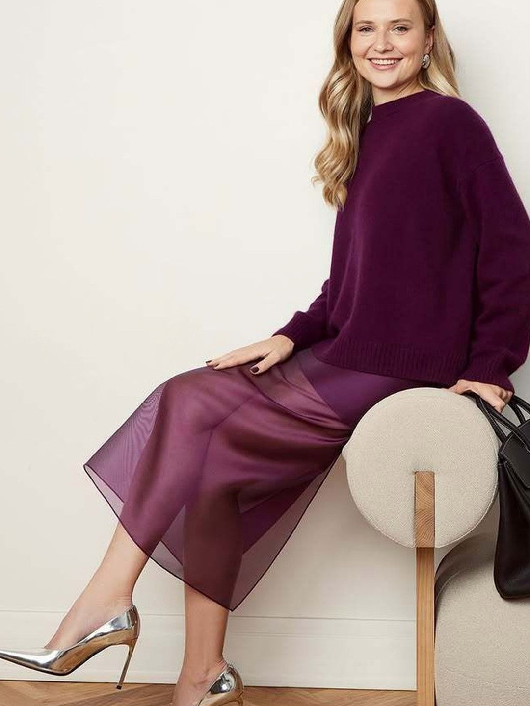 Women's long chiffon skirt with side slit and elegant silhouette