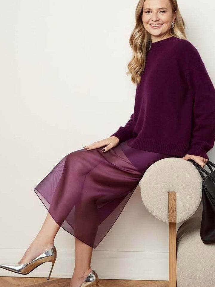 Women's long chiffon skirt with side slit and elegant silhouette