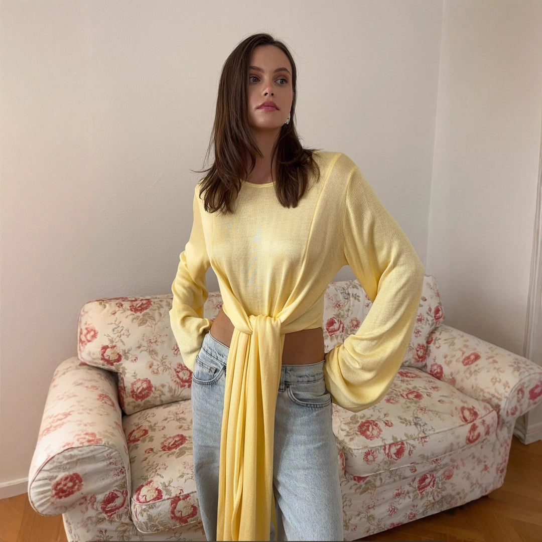 Dame casual cropped topp med innovativt omslaglook og lange ermer Skjora