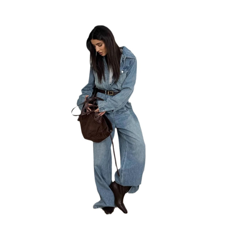Kvinne denim jumpsuit med justerbart belte og vide ben Skjora
