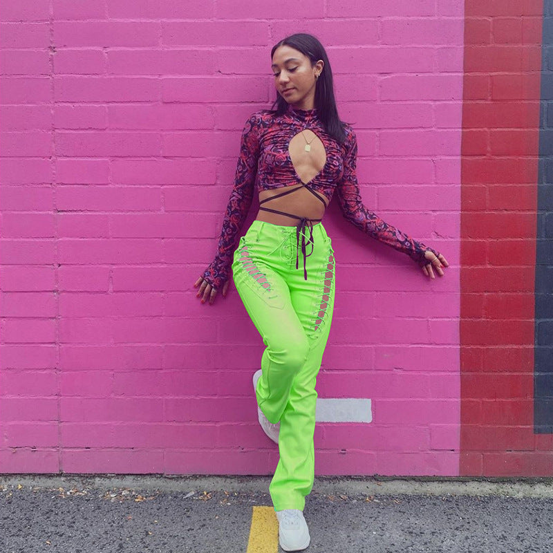 Dame Crop-Top med innovativt cut-out-design og lange ermer Skjora