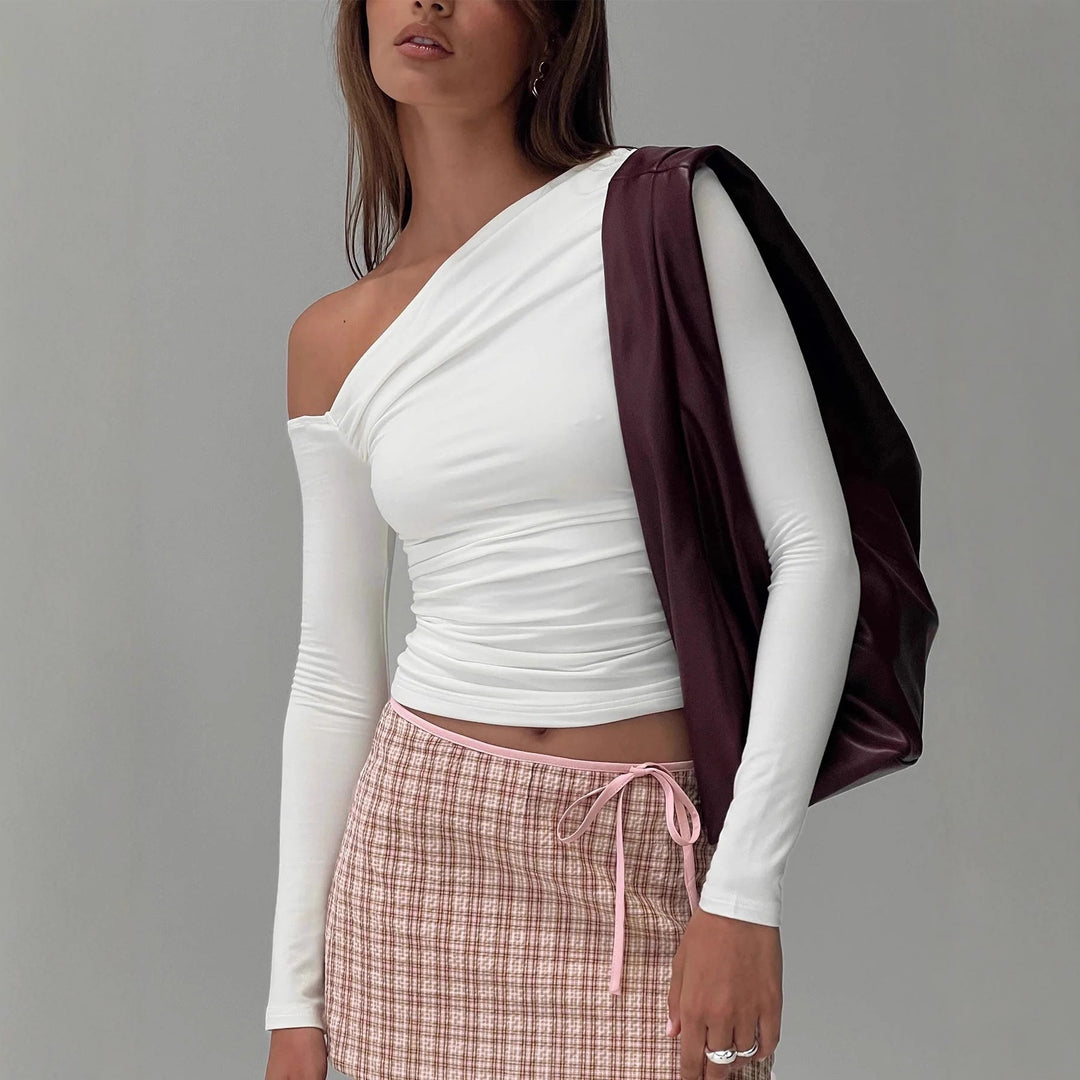 Dame Off-Shoulder Rynkeskjorte med lange ermer og elegant design Skjora