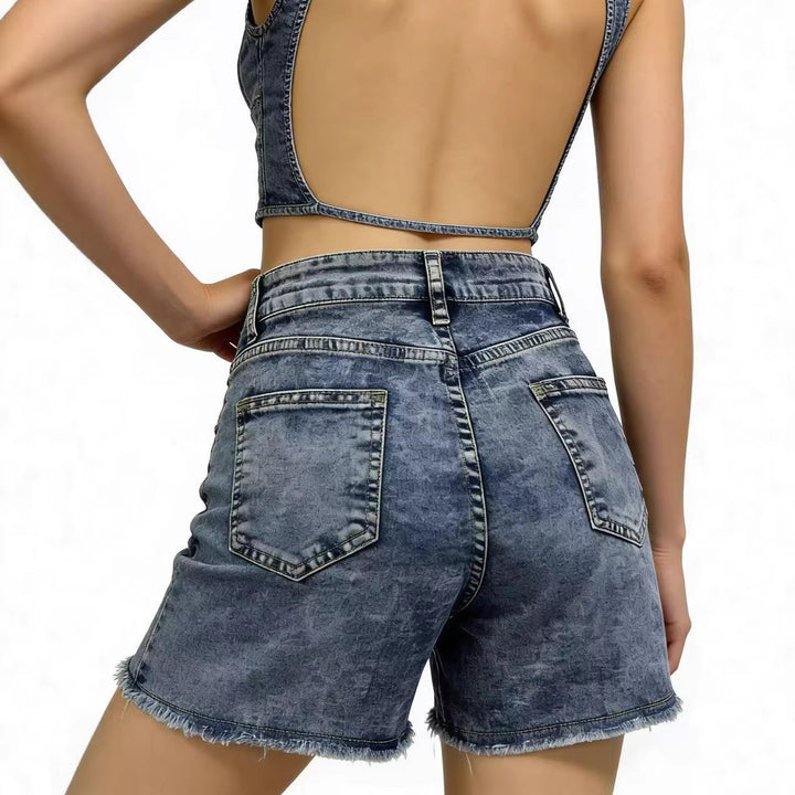 Dame modiske denim-shorts i avslappet snitt med frynsete kant Skjora
