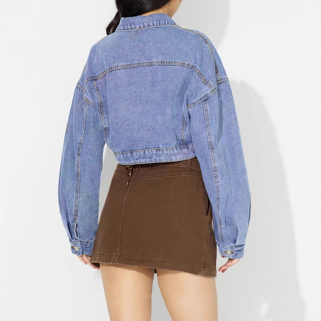Dame cropped Jeansjakke med voluminøse ermer og stilige knappedetaljer Skjora