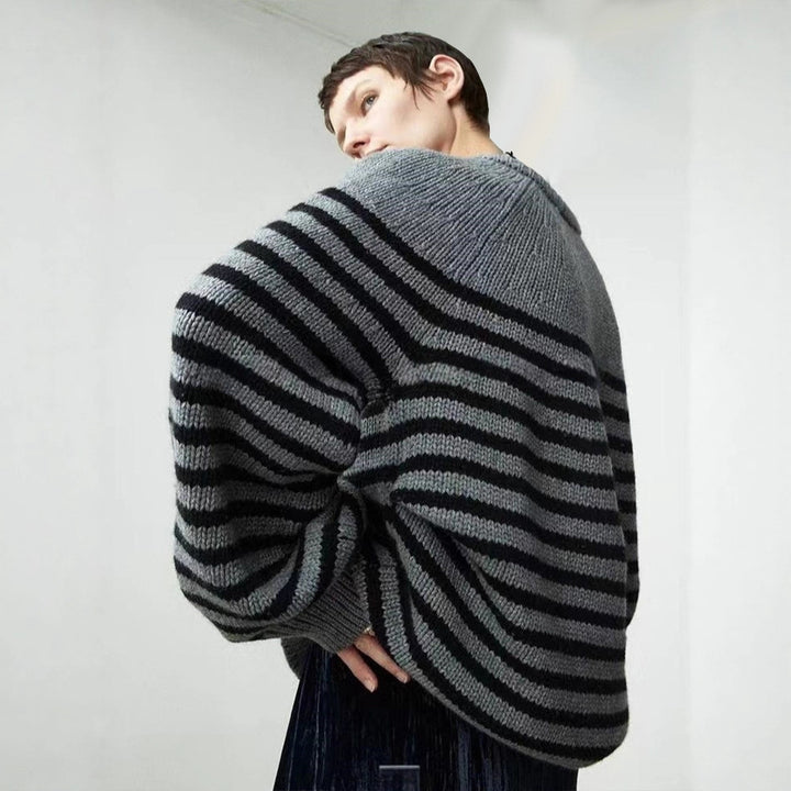 Dame casual V-hals genser med striper Skjora