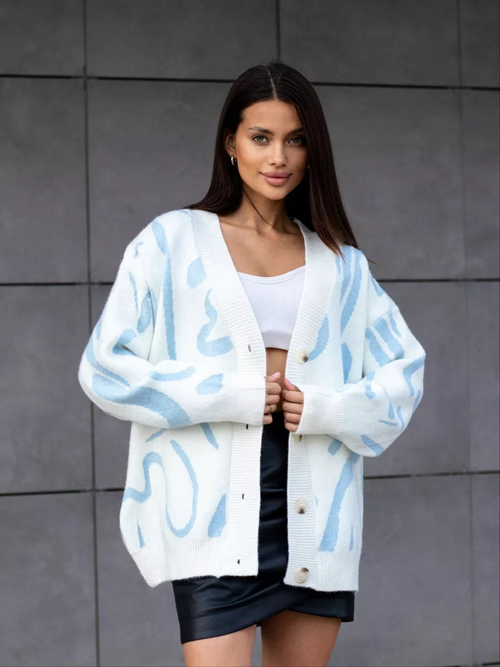 Kvinnens koselige cardigan med elegant mønster Skjora
