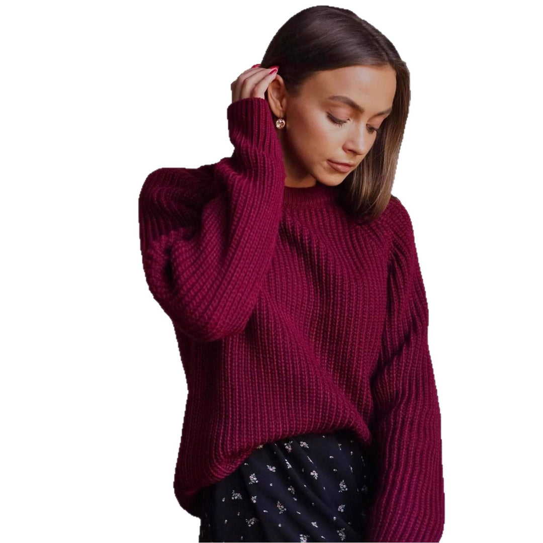 Women's knitted sweater with elegant cuffs Skjora