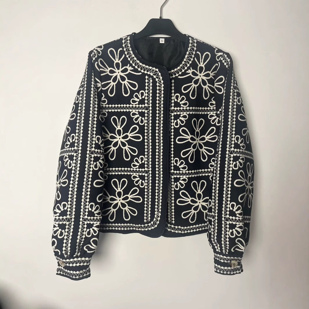 Kvinne patchwork design jakke med blomster mønster og elegante applikasjoner Skjora