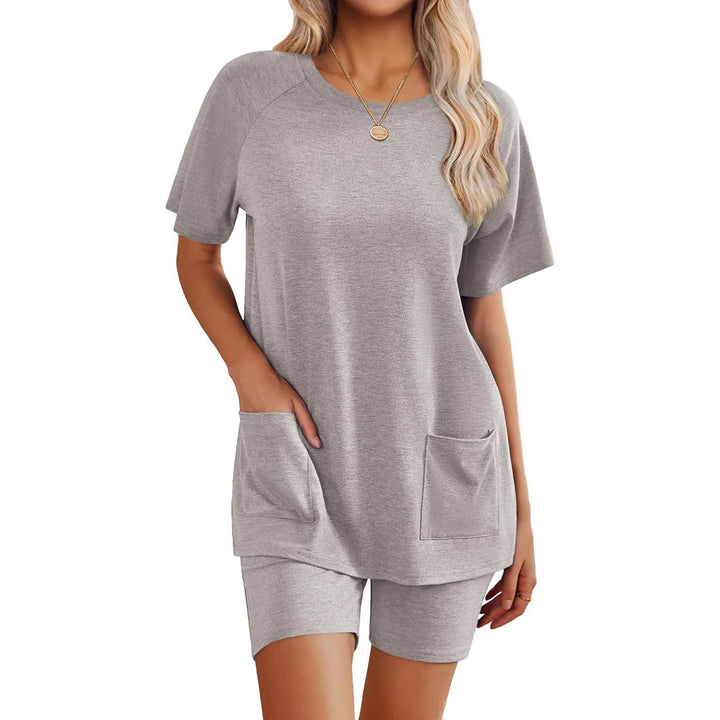Dame Loungewear-set med behagelig vid passform og praktiske lommer Skjora