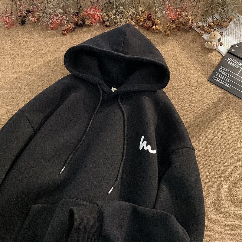 Dame hoodie med en avslappet oversized passform og høykvalitets mikrofiber materiale Skjora
