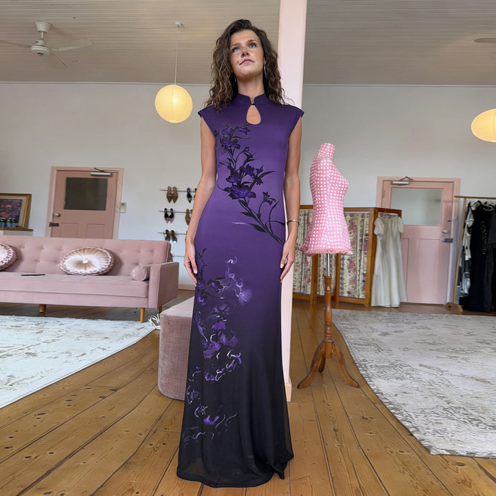 Dame Maxikjole med elegant, blomsterdesign Skjora