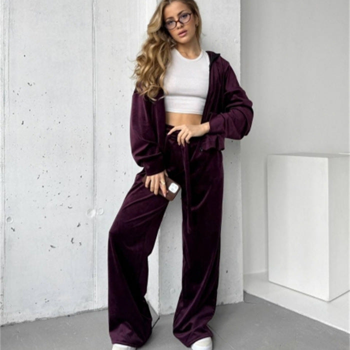 Kvinnens komfortable loungewear-sett med løs jakke og vide bukser Skjora