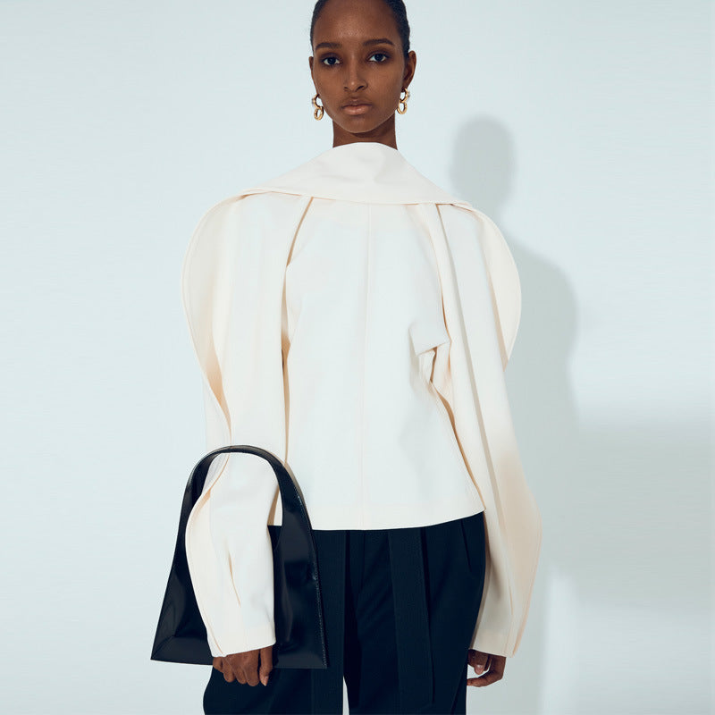Dame elegant Oversize-jakke med høy krage og moderne detaljer Skjora