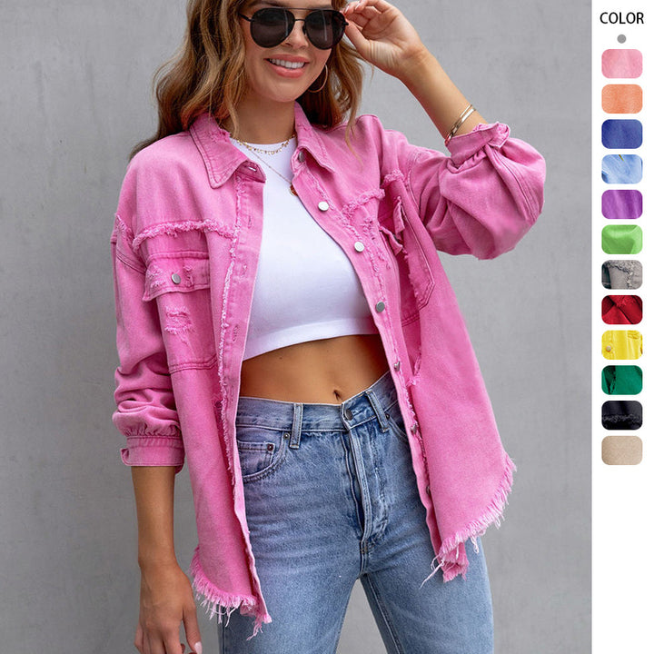 Dame denimjakke i en avslappet oversized fasong med frynsete detaljer Skjora