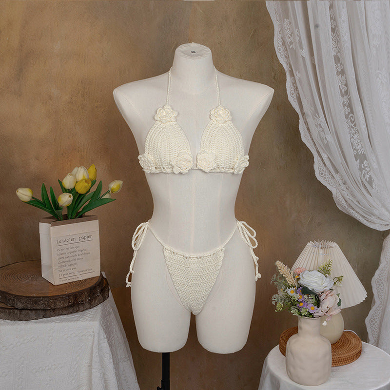 Damen Häkel-Bikini mit verspieltem Blumendesign und verstellbaren Bändern Skjora
