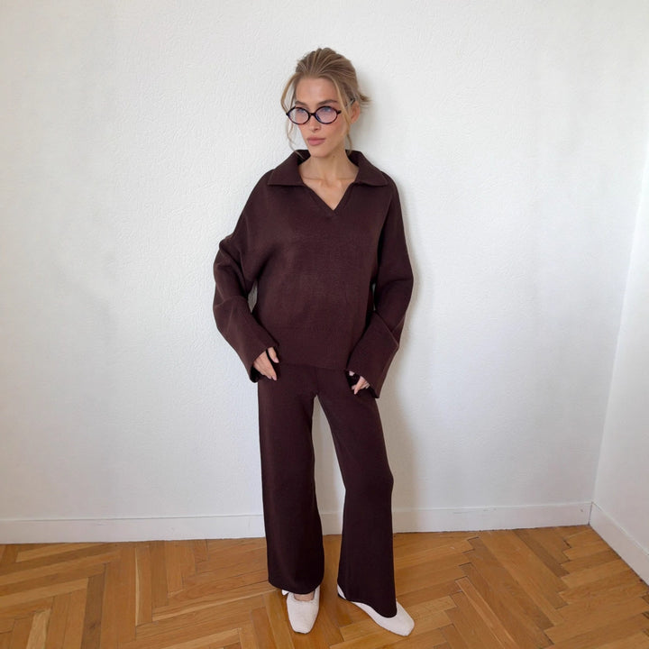 Damer casual strikket ensemble med løs passform og elegant V-hals Skjora