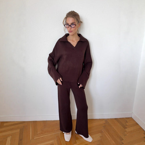 Damer casual strikket ensemble med løs passform og elegant V-hals Skjora