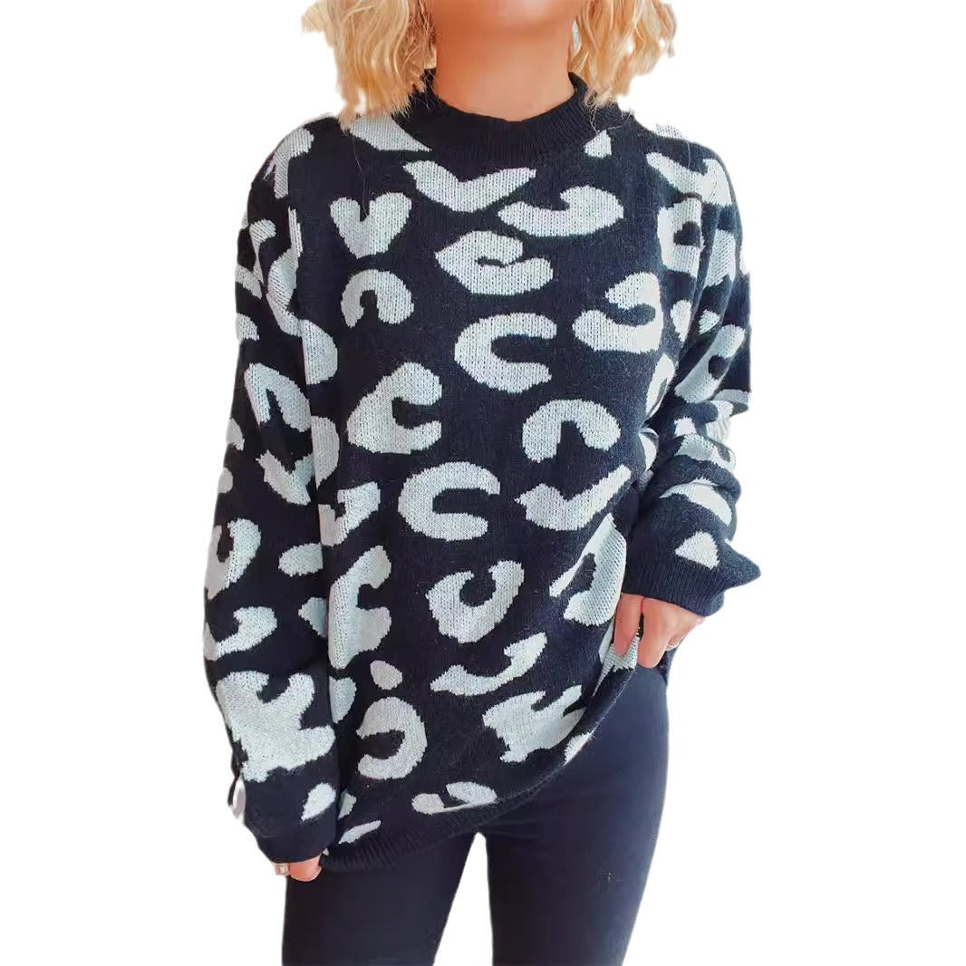 Damer komfortabel oversized genser med moderne leopardmønster og rund hals Skjora