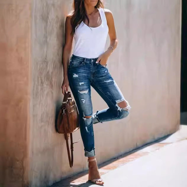 Dame Destroyed Skinny Jeans med avslappet snitt og frynsete detaljer Skjora