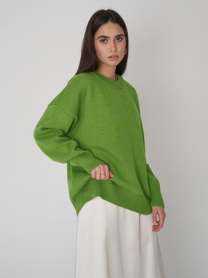 Oversized genser for damer med strukturert strikket mønster Skjora