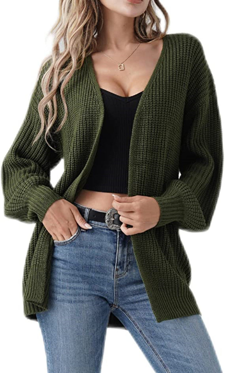 Kvinnens chunky strikket cardigan med en avslappet fasong og åpne masker Skjora