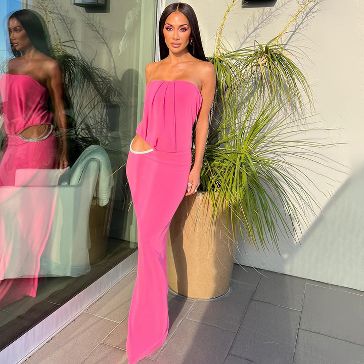 Dame Elegant Maxikjole med smalt design og raffinerte cut-out-detaljer Skjora