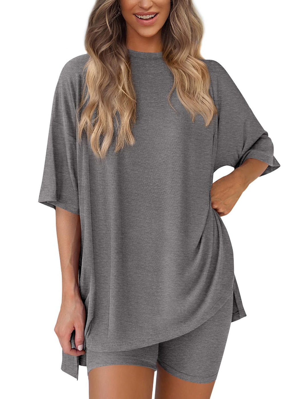 Damer Løst Lounge-set med oversized topp og korte bukser Skjora