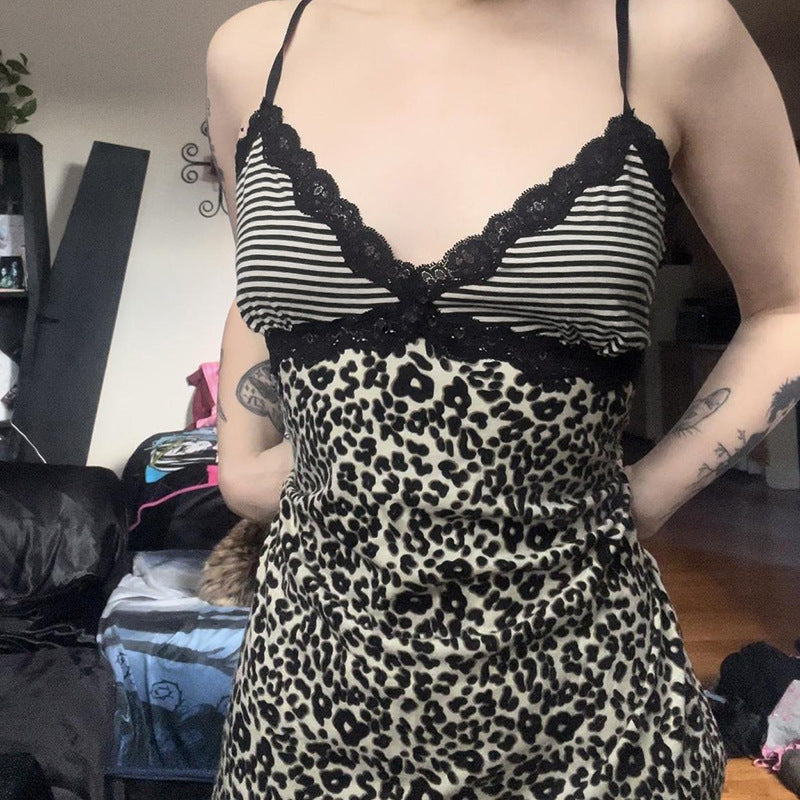 Dame Spaghettibåndstopp med elegant blondebesetning og moderne leopardmønster Skjora