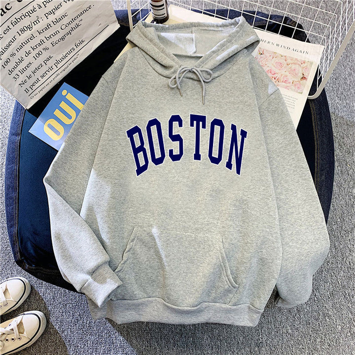 Dame hettegenser med klassisk Boston-print Skjora