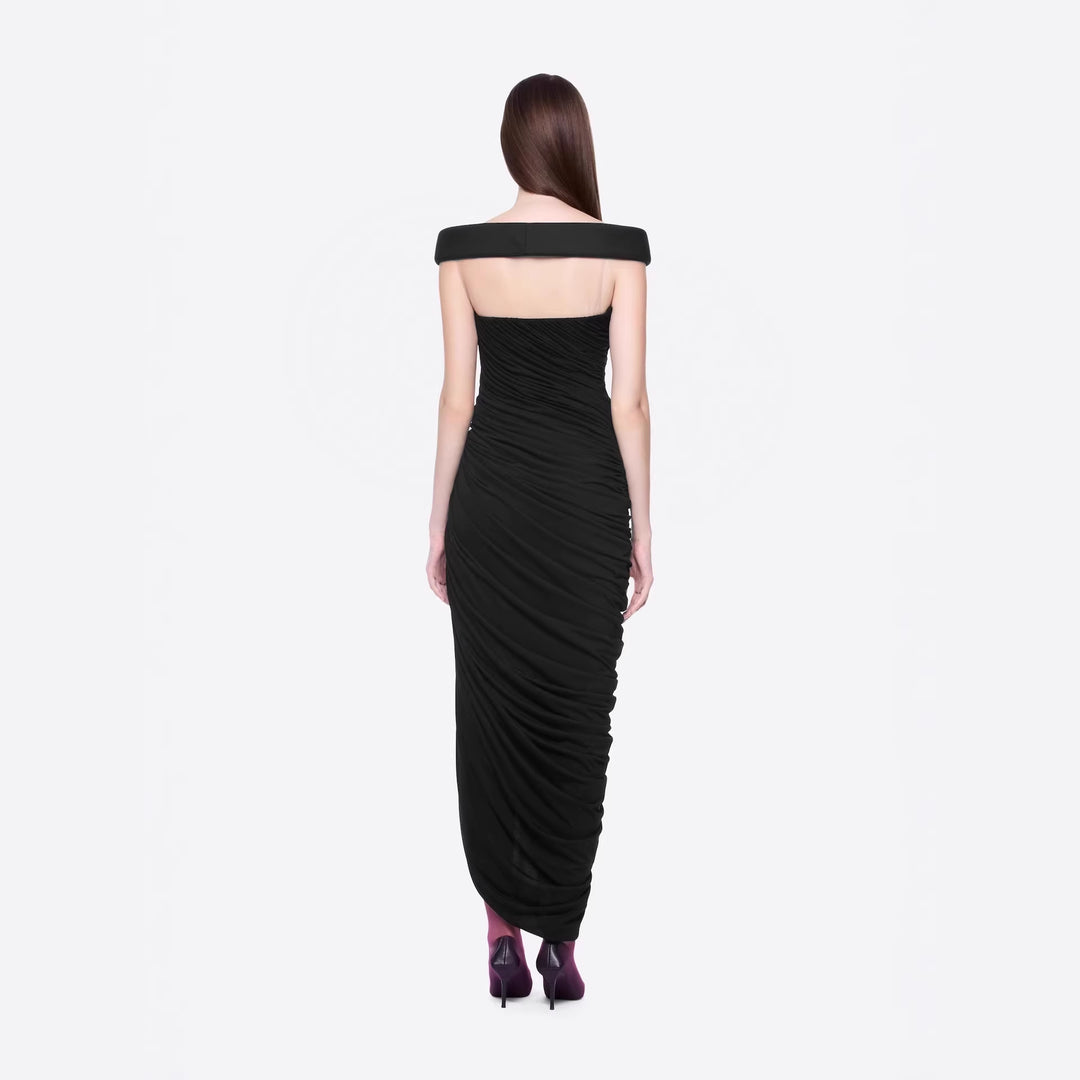 Damer Elegant Kveldsdrakt med Off-shoulder-design og raffinert Drapé Skjora