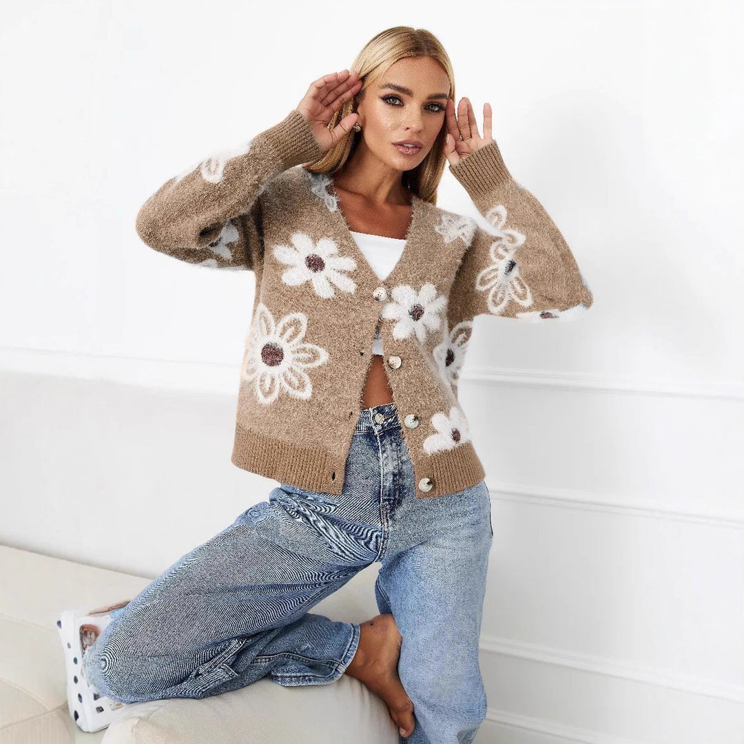 Kvinnes cardigan med blomstermønster og knappedetaljer Skjora