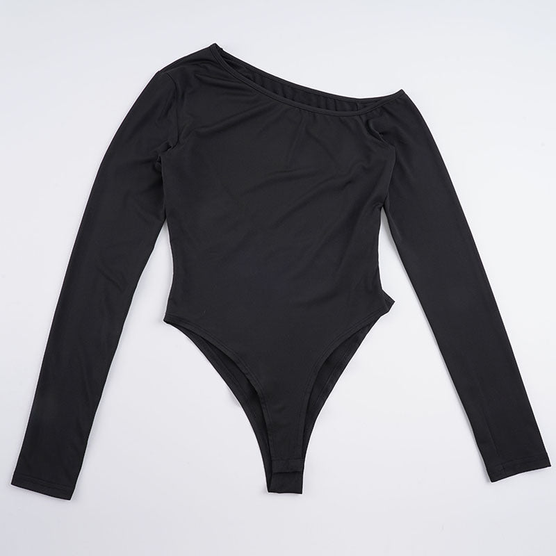 Damer langermet bodysuit med elegant off-shoulder design Skjora