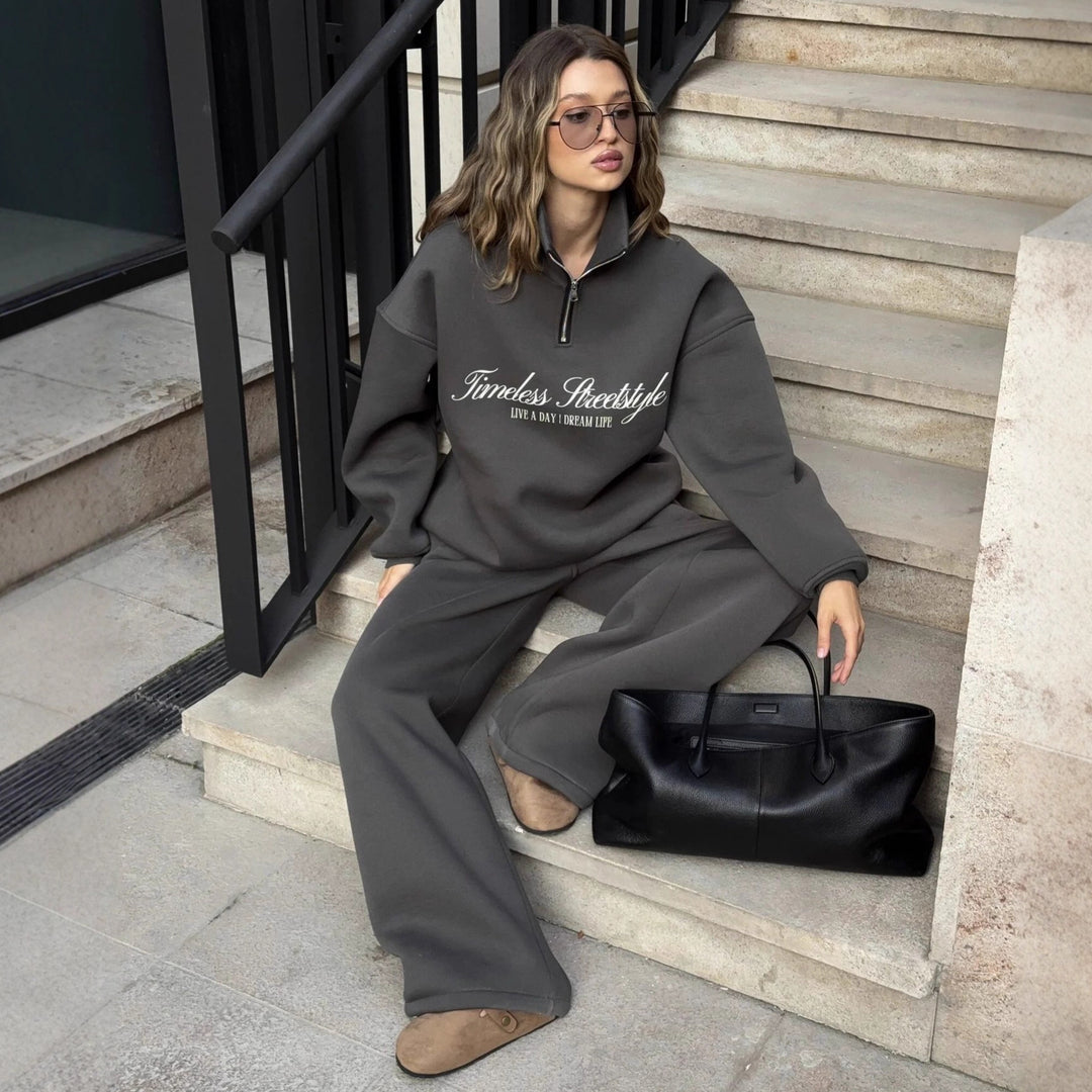 Dame sporty hoodie med stående krage og glidelås Skjora
