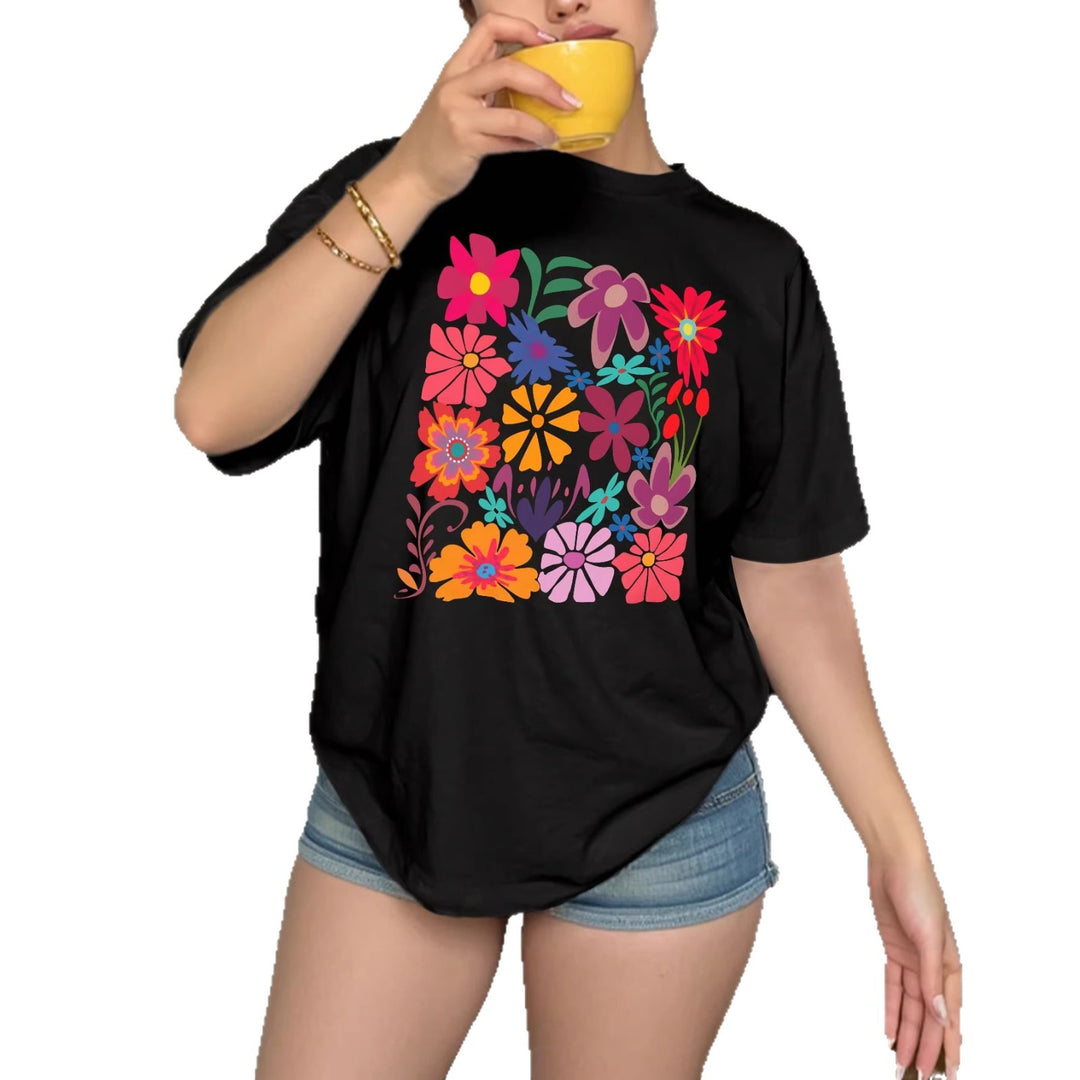 Dame T-skjorte med fargerik blomstertrykk Skjora